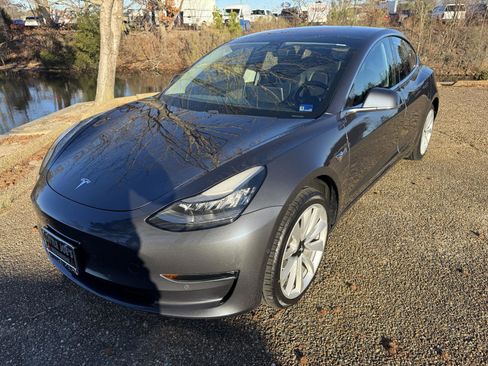 Used 2018 Tesla Model 3 Long Range image 12