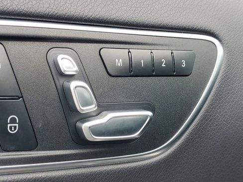 Used 2018 Mercedes-Benz GLA 250 4MATIC image 13