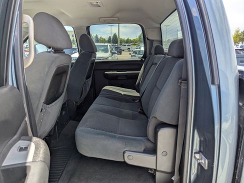 Used 2007 Chevrolet Silverado 2500 LT w/ 1LT Convenience Package AWD/4WD image 28