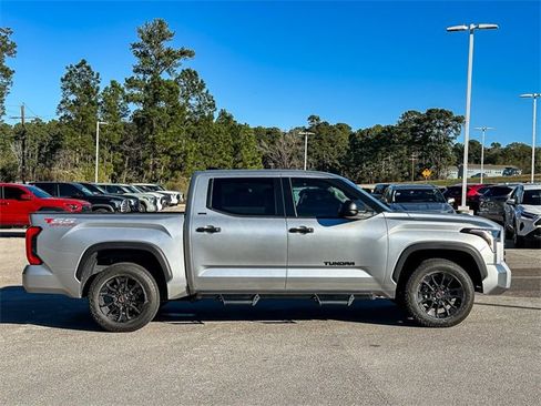 Used 2022 Toyota Tundra SR5 image 9