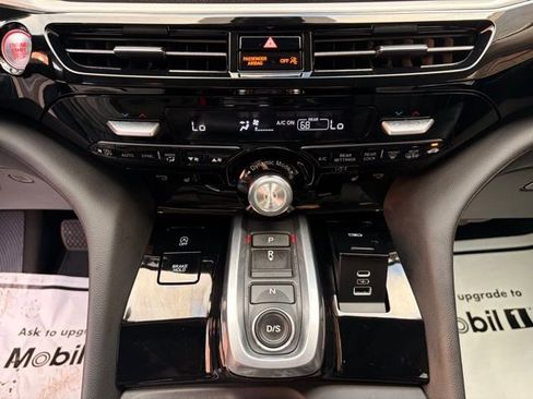 Used 2023 Acura MDX SH-AWD image 32