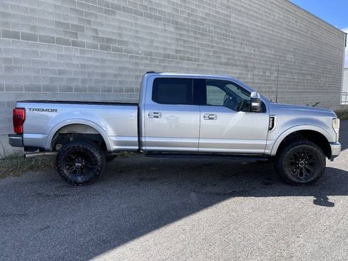Used 2022 Ford F350 Lariat w/ Tremor Off-Road Package AWD/4WD image 3