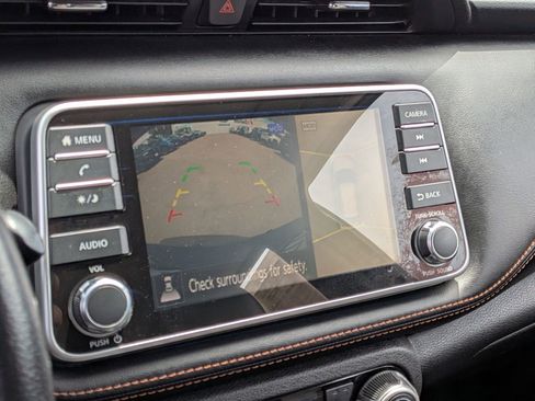 Used 2020 Nissan Kicks SR w/ SR Premium Package image 19