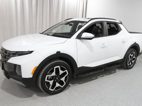 Certified 2024 Hyundai Santa Cruz Limited image 3