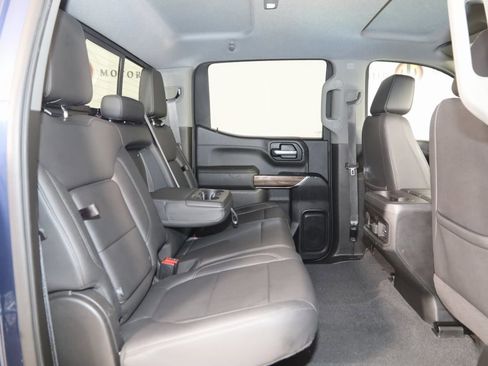 Used 2021 Chevrolet Silverado 1500 LT Trail Boss w/ Convenience Package II image 12