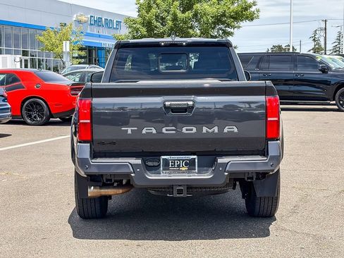Used 2024 Toyota Tacoma TRD Sport w/ TRD Sport Upgrade Package AWD/4WD image 3