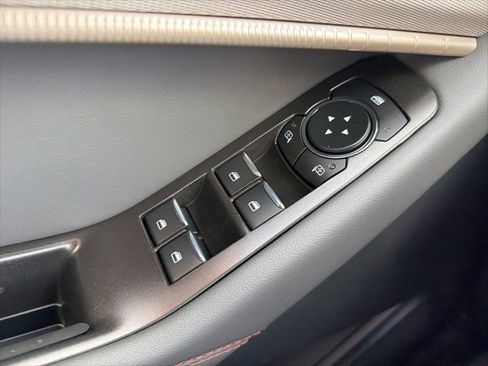 New 2026 Ford Explorer Active image 21