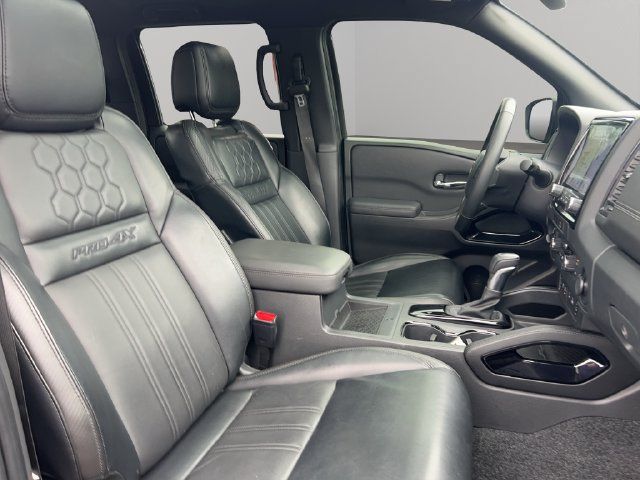 Used 2022 Nissan Frontier PRO-4X w/ Pro-4X Premium Package AWD/4WD image 24