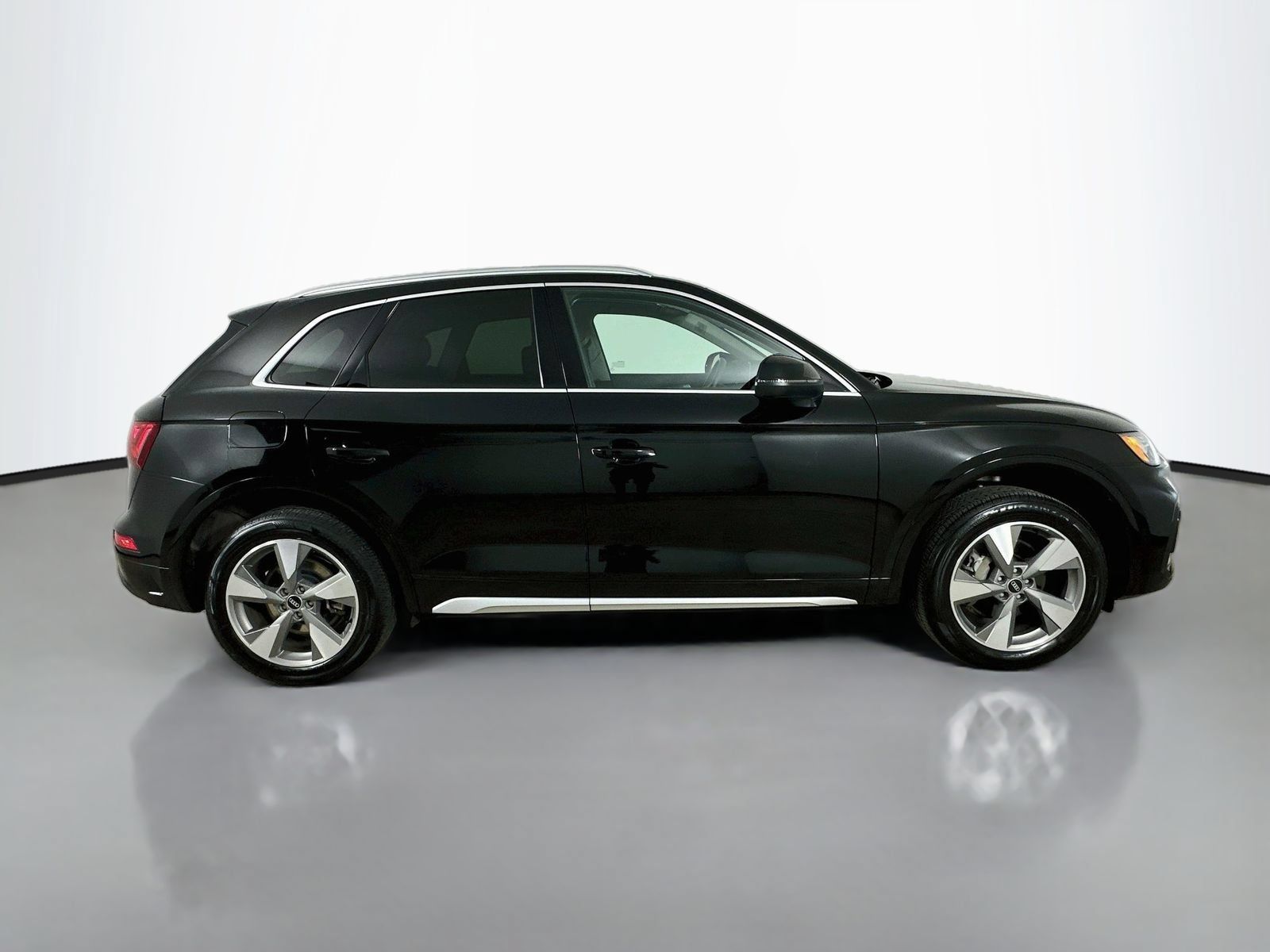 Used 2023 Audi Q5 Premium Plus AWD/4WD image 4