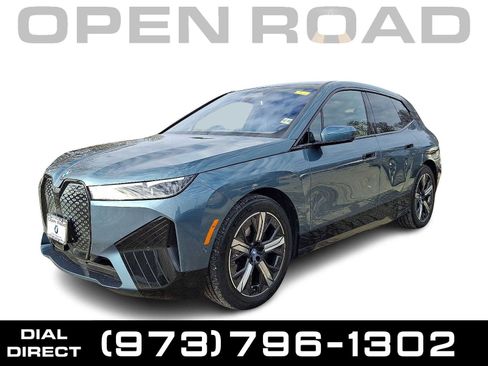 Used 2025 BMW iX xDrive50 image 2