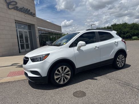 Used 2017 Buick Encore Preferred FWD image 1