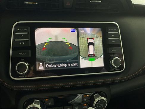 Used 2020 Nissan Kicks SR w/ SR Premium Package image 2