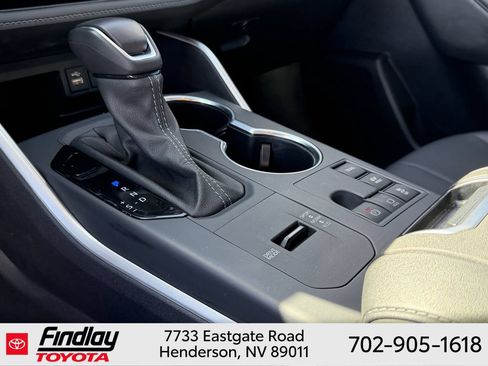 Certified 2025 Toyota Highlander XLE AWD/4WD image 31