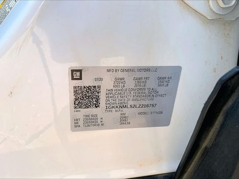 Used 2020 GMC Acadia SLT w/ Premium Package FWD image 37