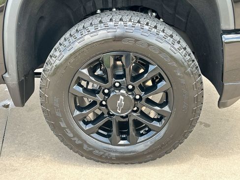 Used 2026 Chevrolet Silverado 2500 LTZ w/ Trail Boss Package AWD/4WD image 10