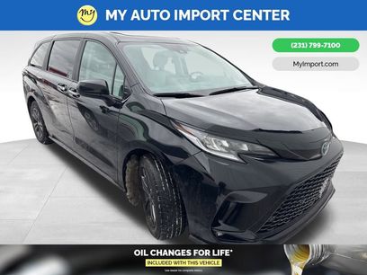 Used 2025 Toyota Sienna XSE