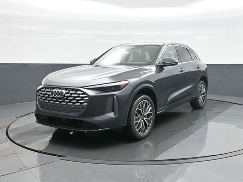 New 2025 Audi Q5 Premium Plus image 3