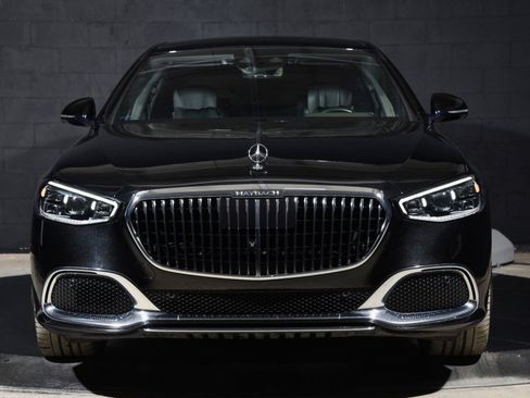 Used 2021 Mercedes-Benz Maybach S 580 4MATIC image 2