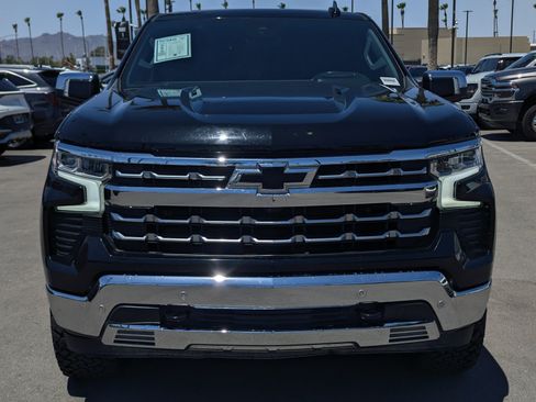 Used 2022 Chevrolet Silverado 1500 LTZ w/ LTZ Premium Package AWD/4WD image 6