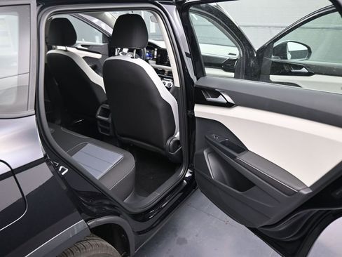 New 2026 Volkswagen Taos S image 38