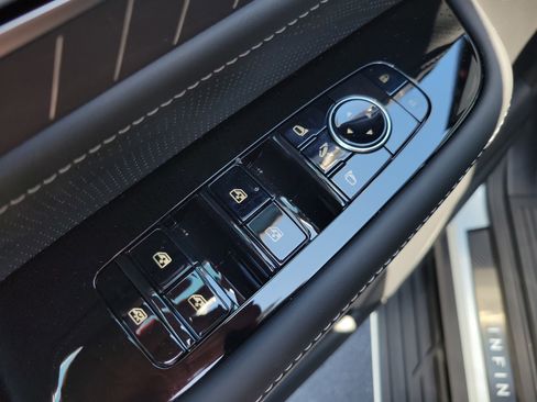 New 2026 INFINITI QX80 Autograph AWD/4WD image 18