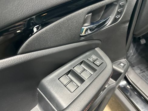 Used 2023 Honda Ridgeline Black Edition image 16