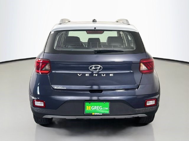 Used 2024 Hyundai Venue Limited FWD image 8