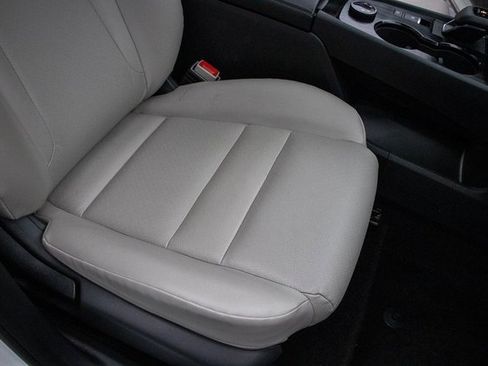 Used 2023 Nissan Rogue SV w/ SV Premium Package image 17