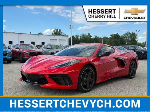 Used 2024 Chevrolet Corvette Stingray Preferred Cpe w/ Battery Protection Package RWD image 1