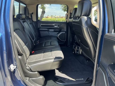 Used 2019 RAM 1500 Laramie AWD/4WD image 16