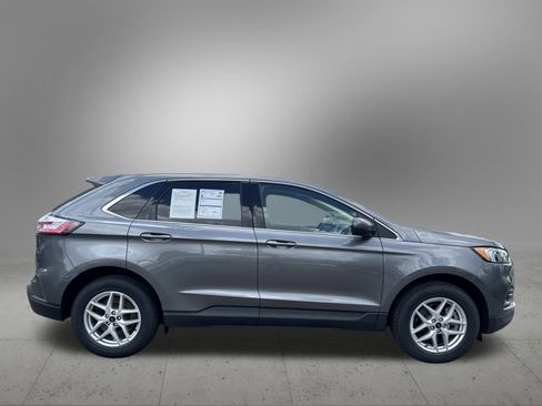 Certified 2024 Ford Edge SEL image 5