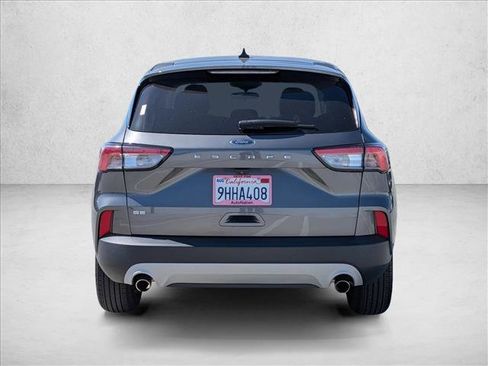 Used 2022 Ford Escape SE w/ Convenience Package FWD image 6