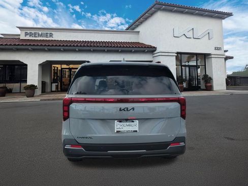 New 2026 Kia Carnival SX image 7