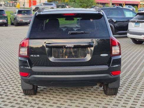 Used 2014 Jeep Compass Latitude AWD/4WD image 4