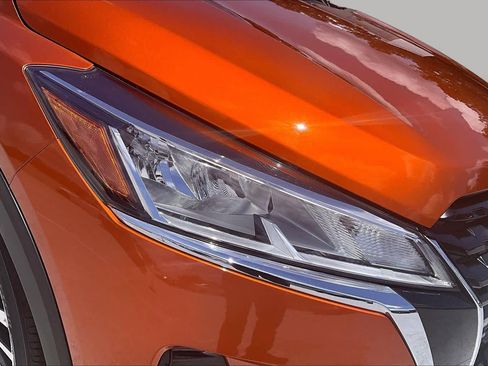 Used 2023 Nissan Kicks SV FWD image 28