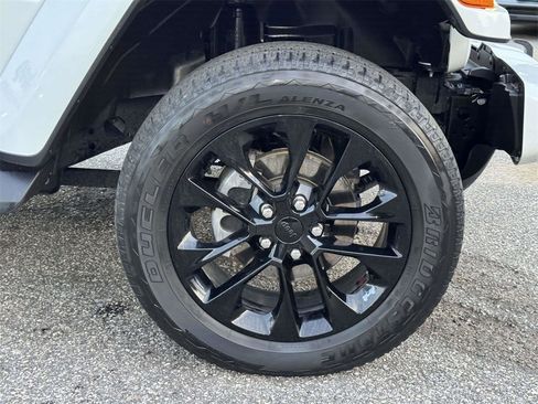 Used 2021 Jeep Wrangler Unlimited Sahara image 27