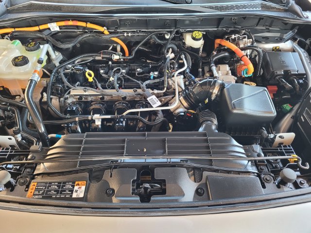 Used 2022 Ford Escape Titanium FWD image 34