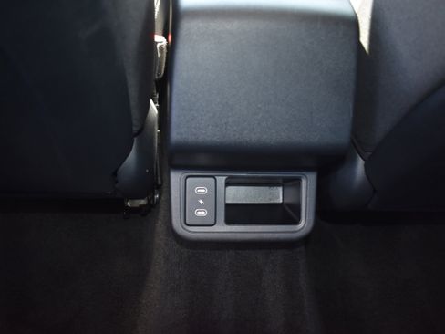 Used 2025 Kia K4 LXS image 28