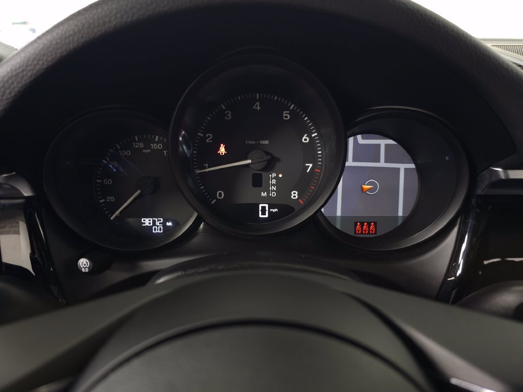 Used 2024 Porsche Macan AWD/4WD image 23