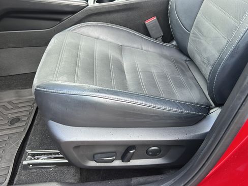 Used 2023 Mitsubishi Outlander SE FWD image 14