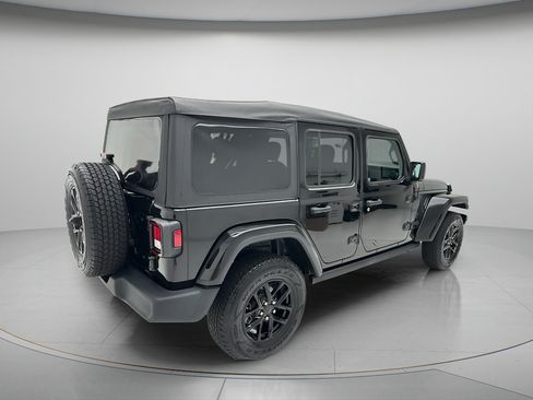 Used 2023 Jeep Wrangler Unlimited Sport AWD/4WD image 5