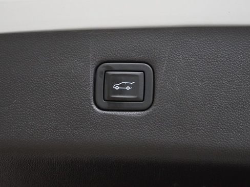 Used 2023 Chevrolet Blazer RS w/ Driver Confidence II Package FWD image 11