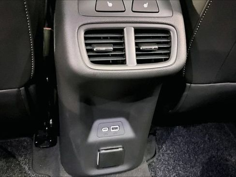 Used 2023 Buick Envision Avenir AWD/4WD image 27