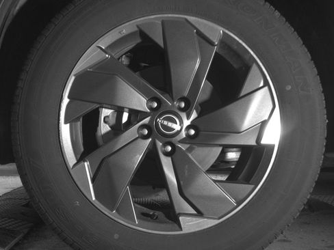 Used 2025 Nissan Rogue SV AWD/4WD image 12