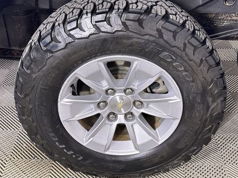 Used 2022 Chevrolet Silverado 1500 W/T w/ WT Value Package image 34