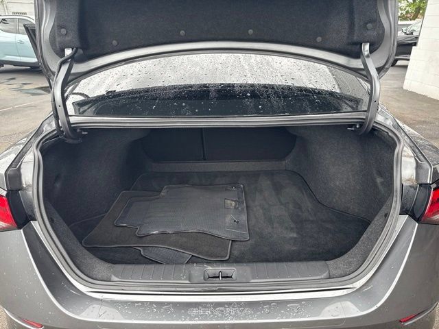 Used 2025 Nissan Sentra SV FWD image 21