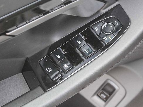 New 2026 BMW 530i w/ Convenience Package RWD image 20