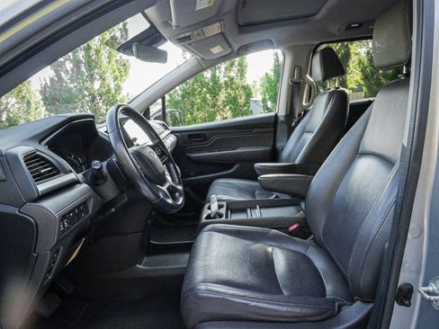 Used 2018 Honda Odyssey EX-L image 7
