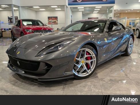 Used 2018 Ferrari 812 Superfast image 1