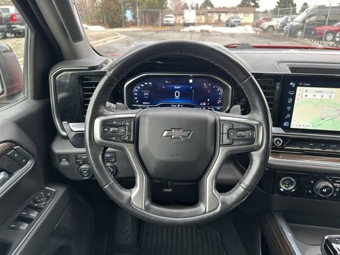 Used 2022 Chevrolet Silverado 1500 RST image 11
